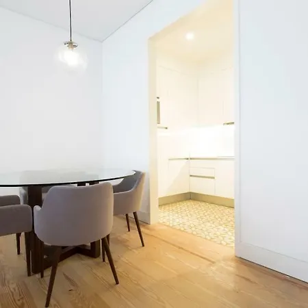 Queen's In Downtown Apartmán